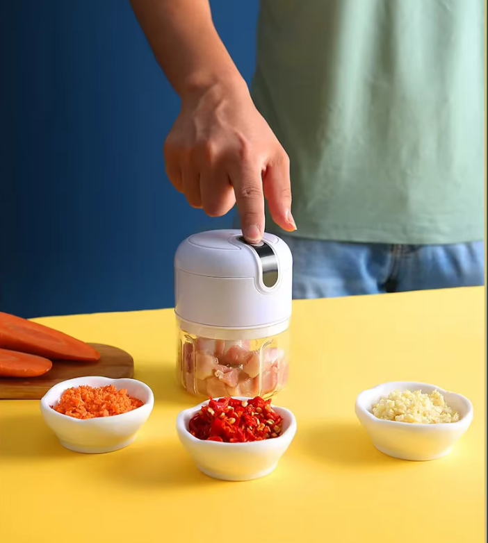 Mini hachoir électrique multifonction